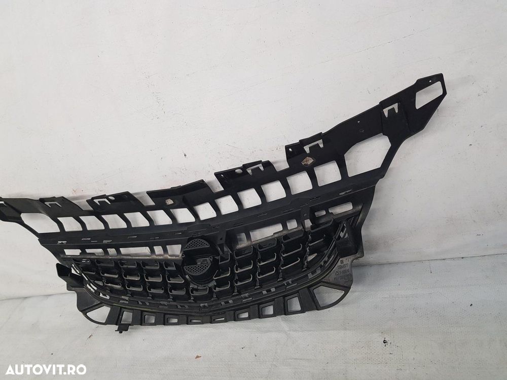 Grila radiator Opel Astra J dupa 2009 - 8