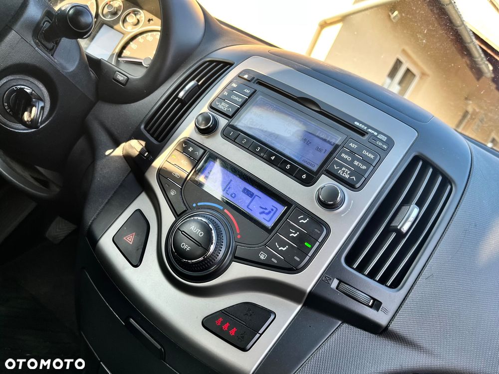 Hyundai i30 i30cw 1.4 FIFA WM Edition - 14