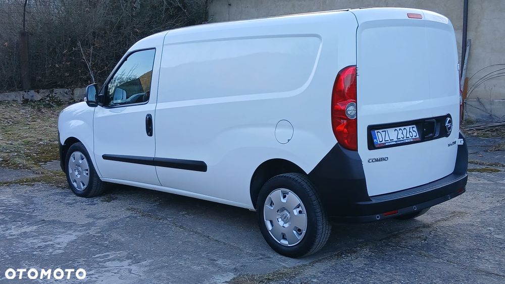 Opel COMBO - 26
