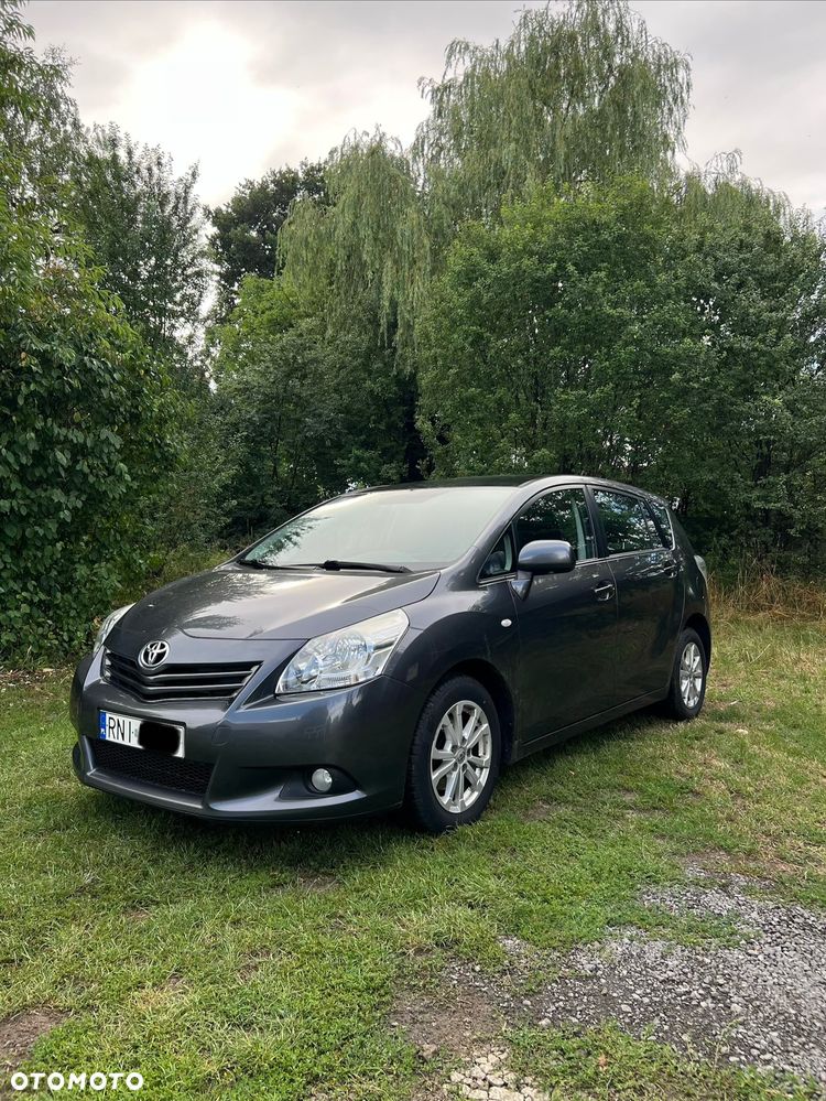 Toyota Verso 2.0 D-4D Premium - 1