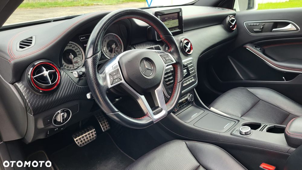 Mercedes-Benz Klasa A 250 (BlueEFFICIENCY) 7G-DCT AMG Sport - 35