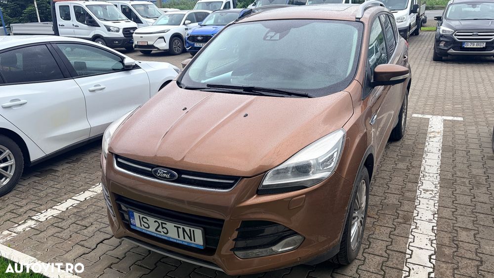 Ford Kuga 2.0 TDCi Powershift 4WD Titanium - 8