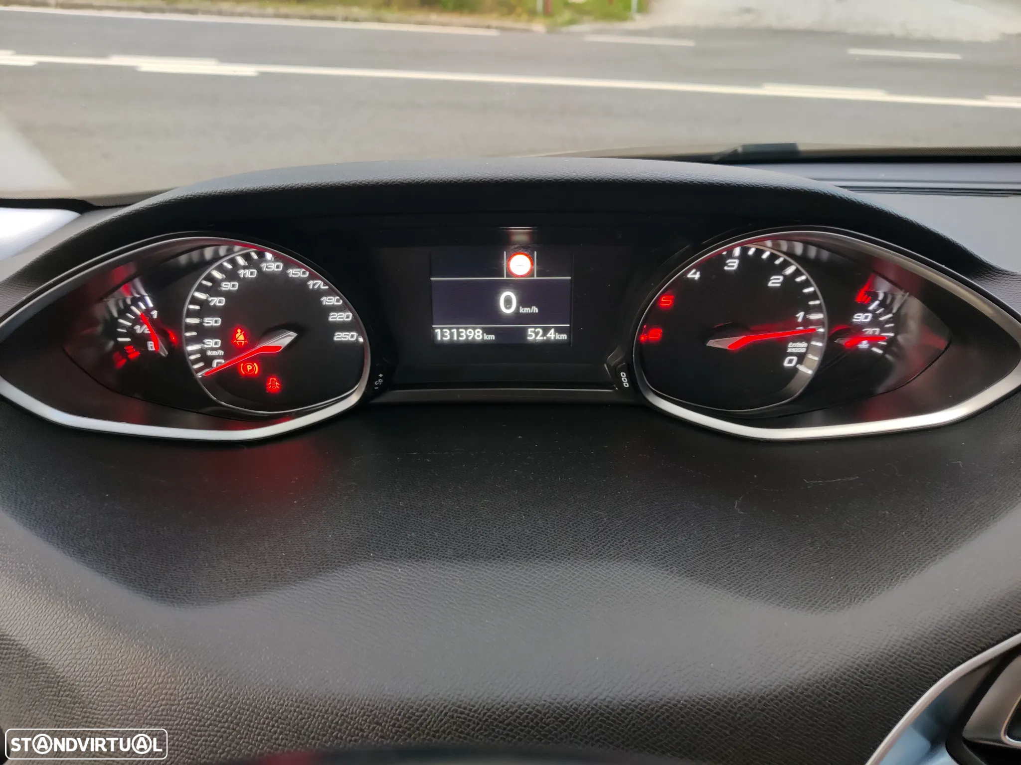 Peugeot 308 1.5 BlueHDi Allure - 26
