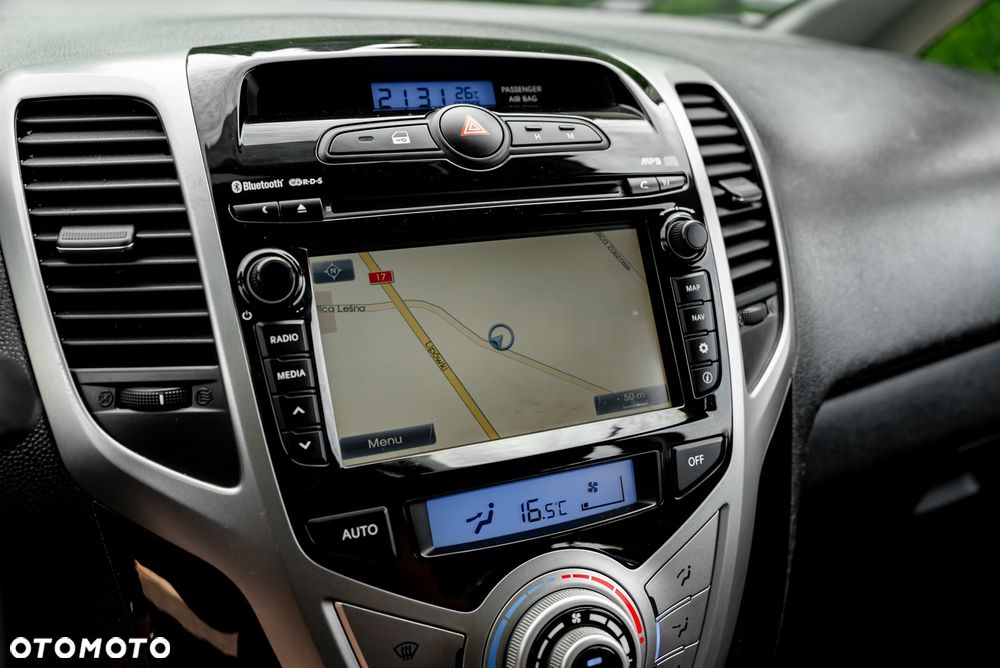Hyundai ix20 1.4 Premium blue - 17