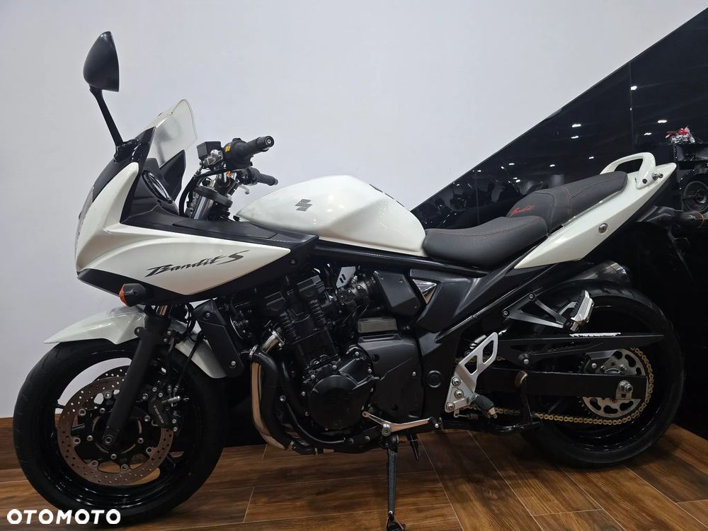 Suzuki Bandit - 33
