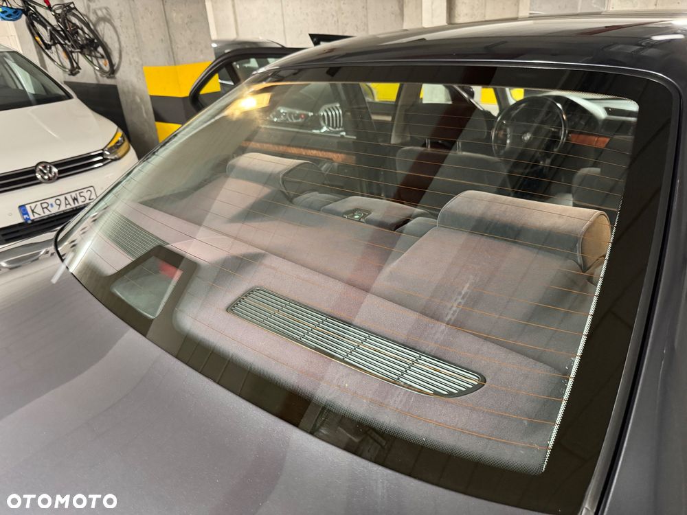 BMW Seria 7 728i L - 37