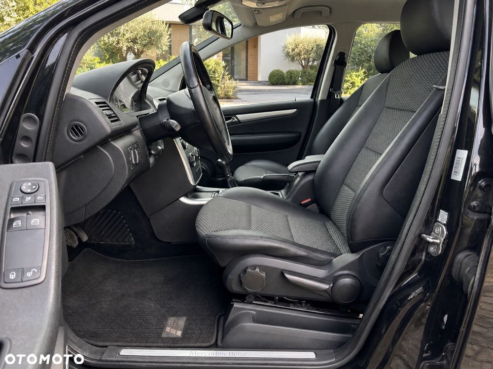 Mercedes-Benz A-Class 2010 photo 5