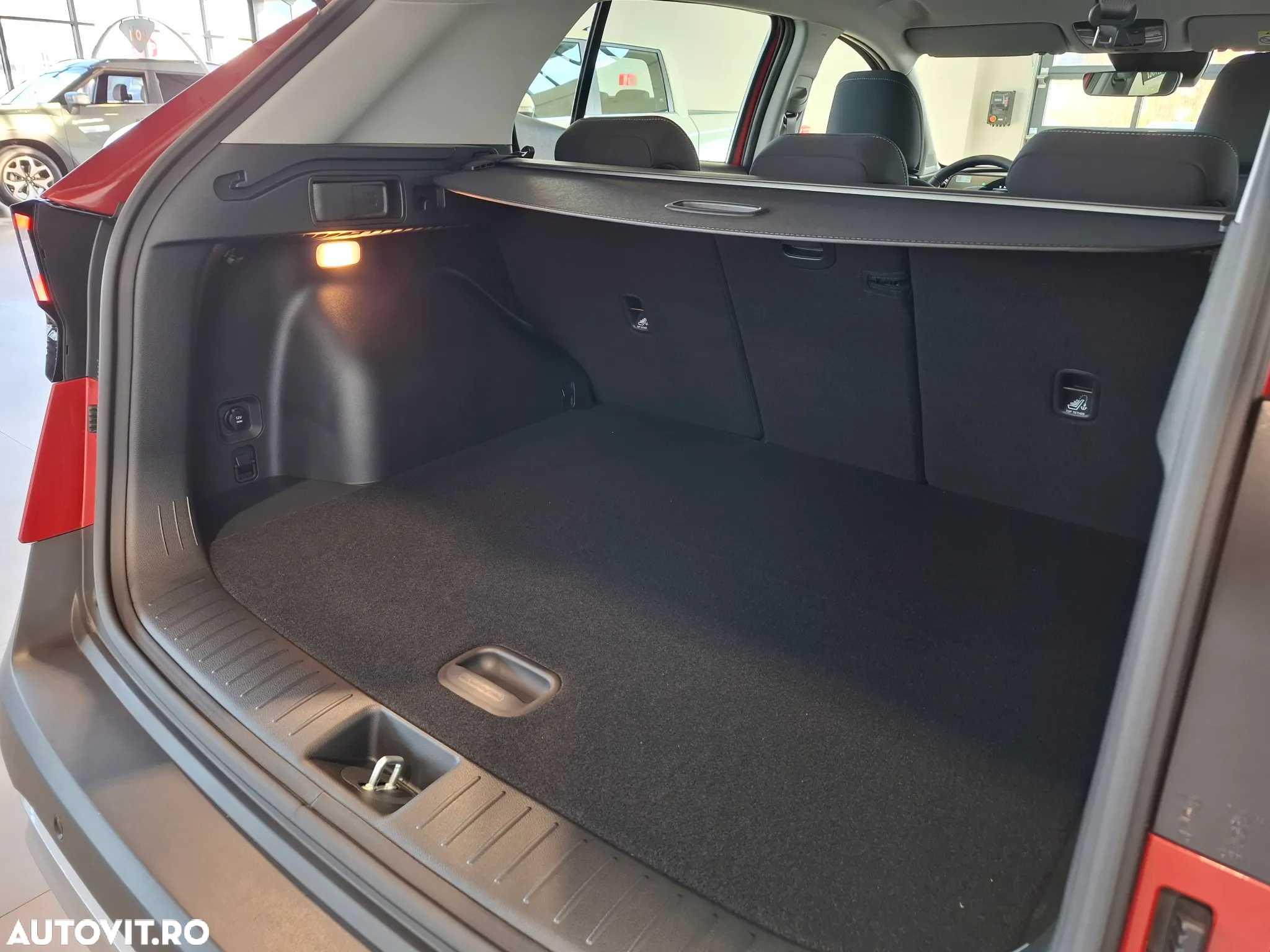 Kia Sportage 1.6 T-GDI MHEV 6MT 4x2 Urban - 36