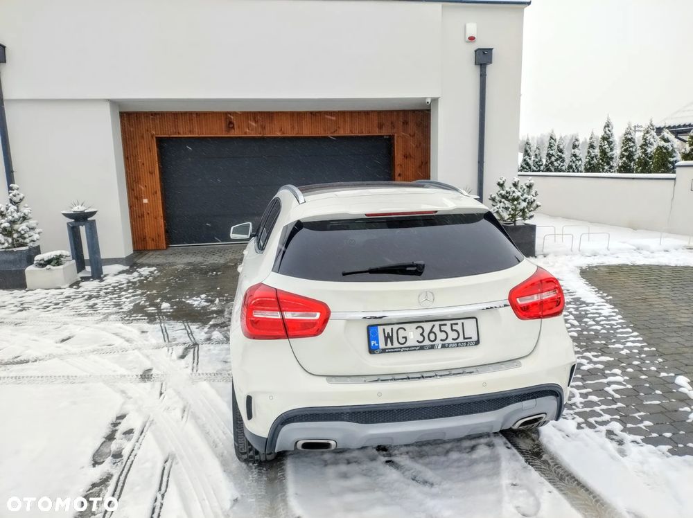 Mercedes-Benz GLA 250 4Matic 7G-DCT AMG Line - 15