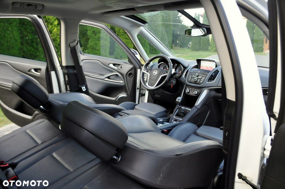 Opel Zafira - 24