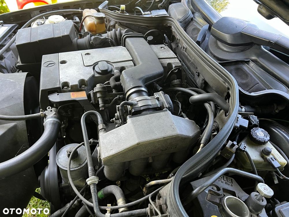 Mercedes-Benz W124 (1984-1993) - 17