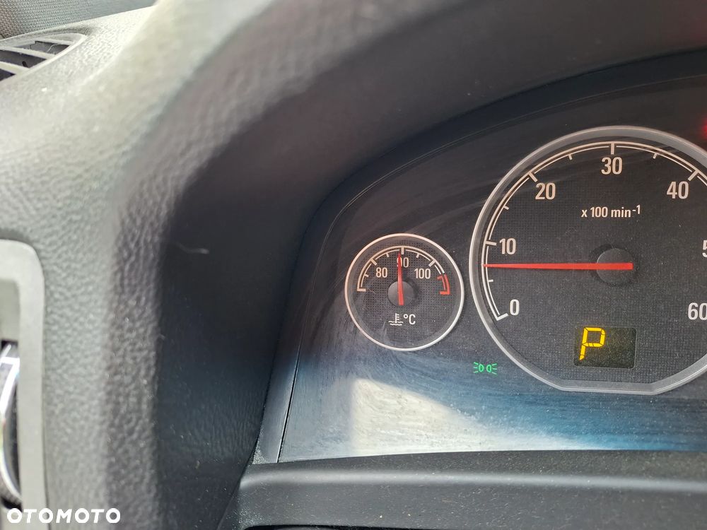 Opel Vectra 3.0 V6 CDTI Cosmo - 26