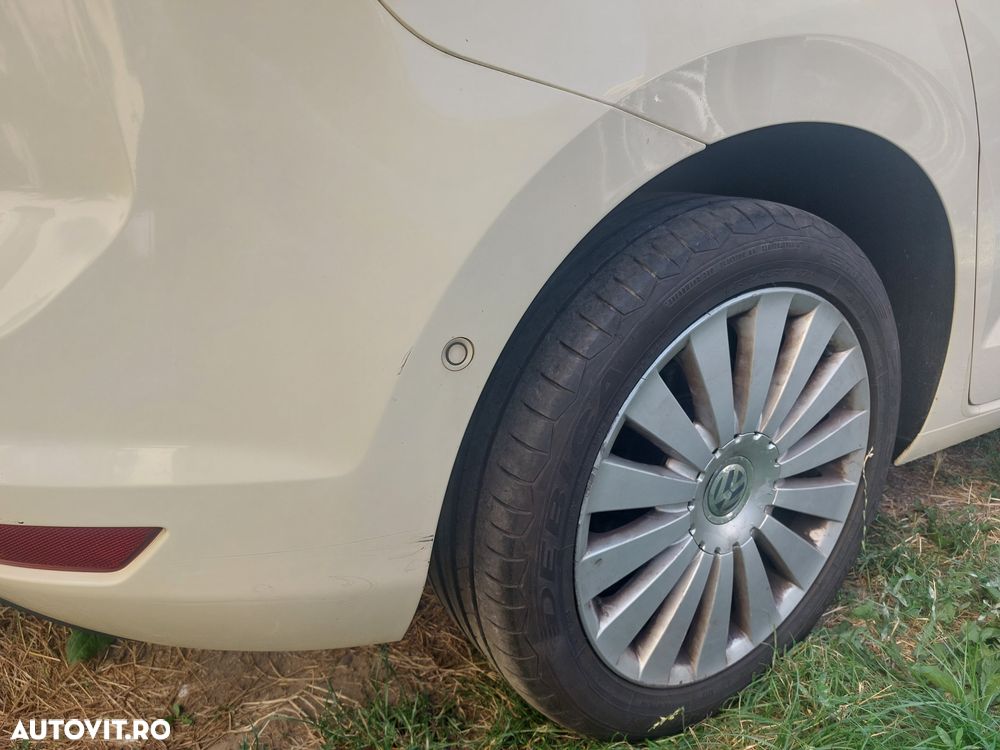 Volkswagen Touran - 19