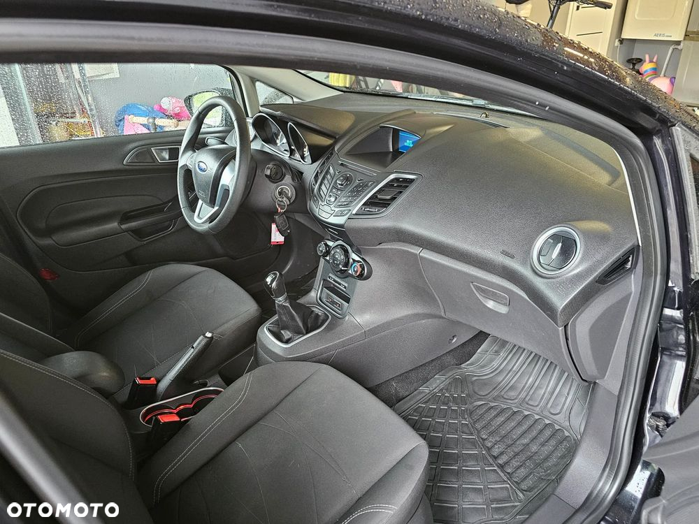 Ford Fiesta 1.0 EcoBoost S&S TITANIUM X - 5