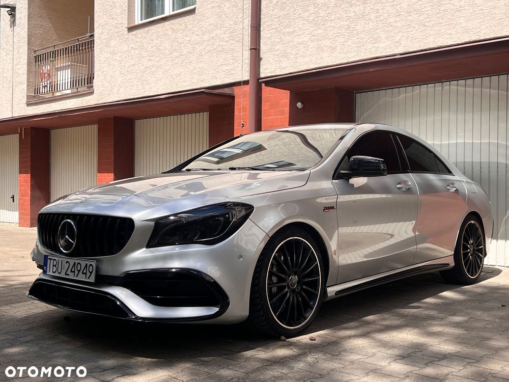 Mercedes-Benz CLA AMG 45 4Matic AMG Speedshift 7G-DCT Yellow Night Edition - 1