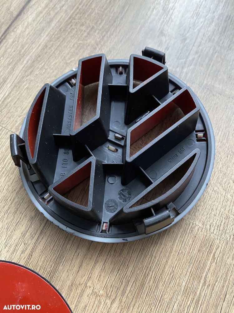 Emblema Embleme Semn Logo Negru Grila Bara Fata Haion Spate Vw Golf 5 - 8
