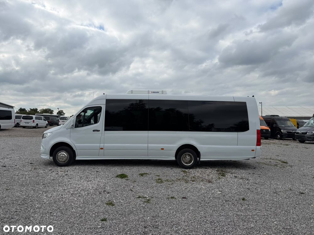 Mercedes-Benz Sprinter 519 - 11