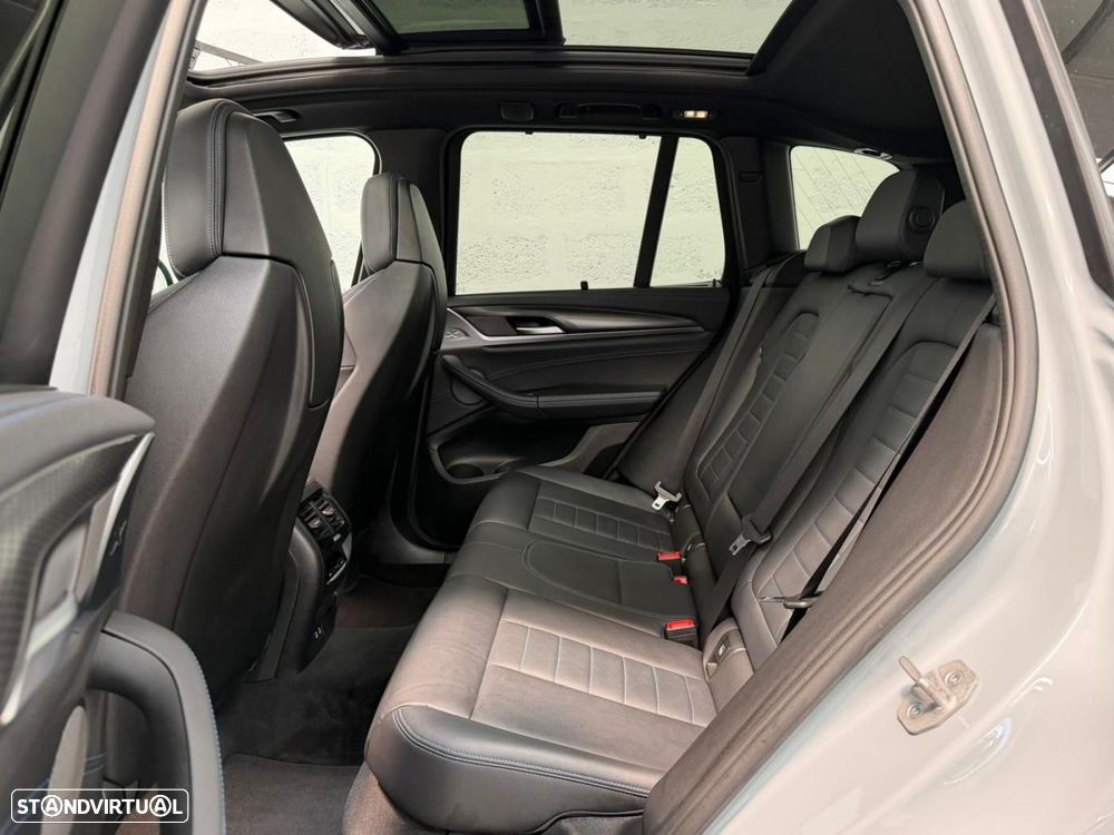 BMW X3 30 e xDrive Pack M Desportivo Pro - 52