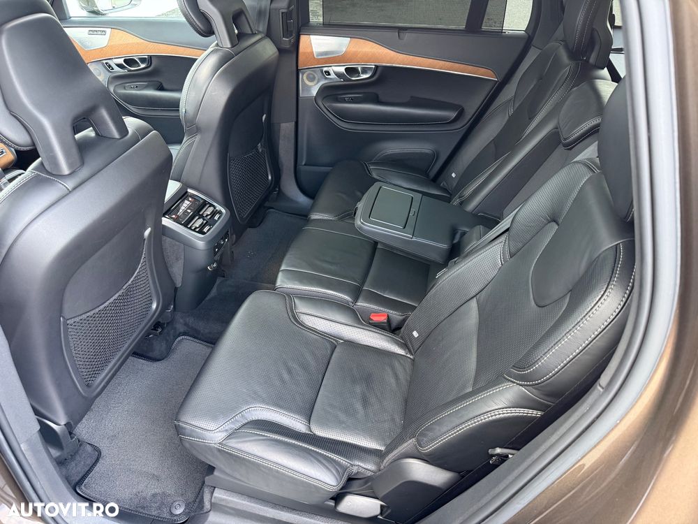 Volvo XC 90 D5 AWD Geartronic Inscription - 33