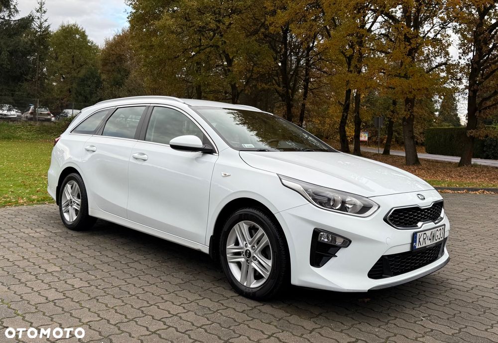 Kia Ceed 1.6 CRDi SCR L Business Line Plus - 1