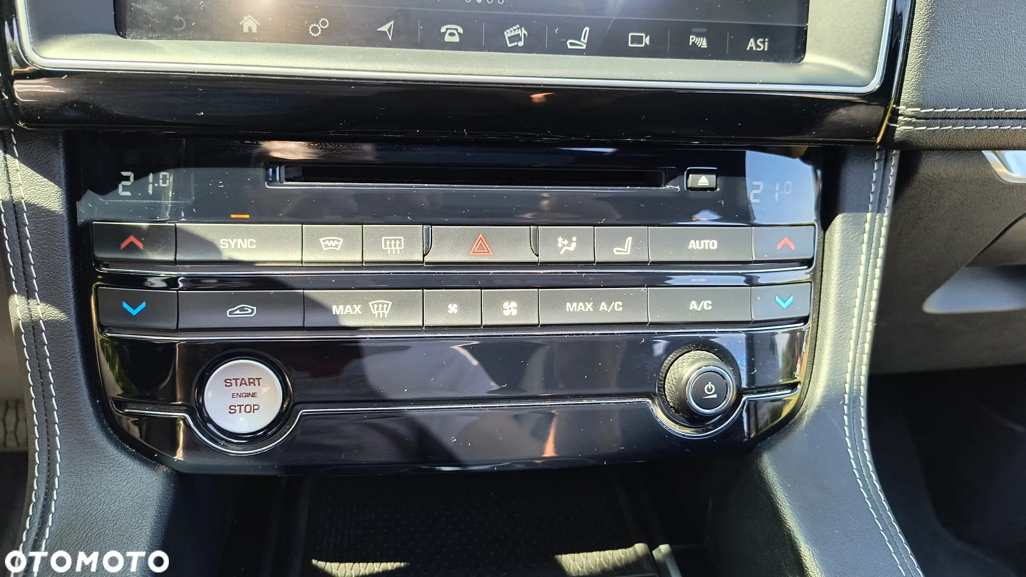 Jaguar F-Pace 20d AWD R-Sport - 26