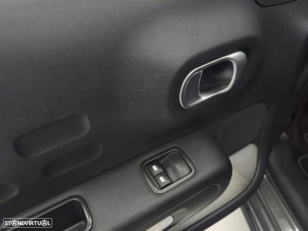 Citroën C3 1.2 PureTech Feel - 21