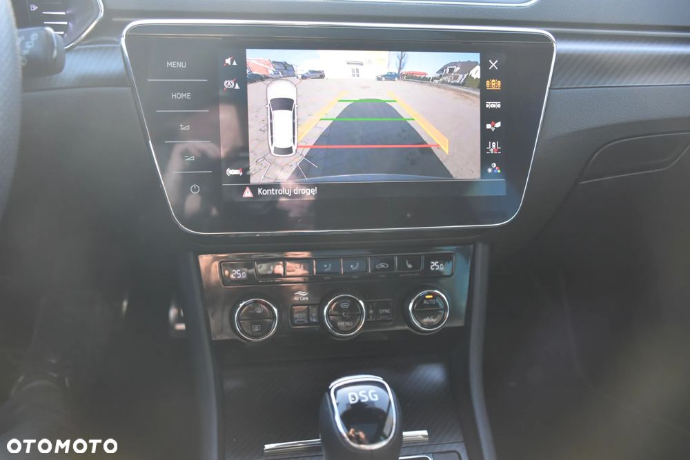 Skoda Superb 2.0 TDI DSG Sportline - 24