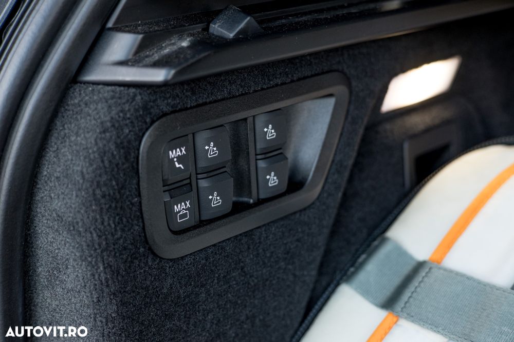 BMW X7 M60i xDrive AT MHEV - 16