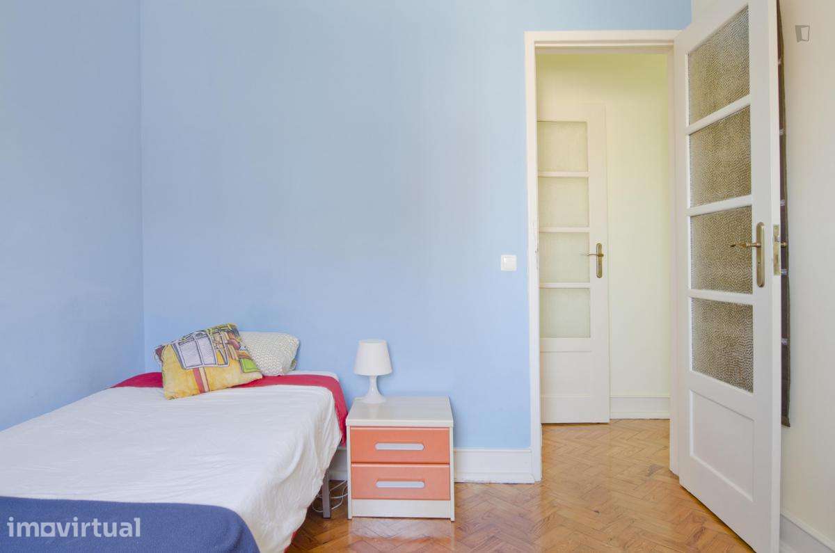 Quarto - localizado em Penha de França Lisbon - Grande imagem: 4/20