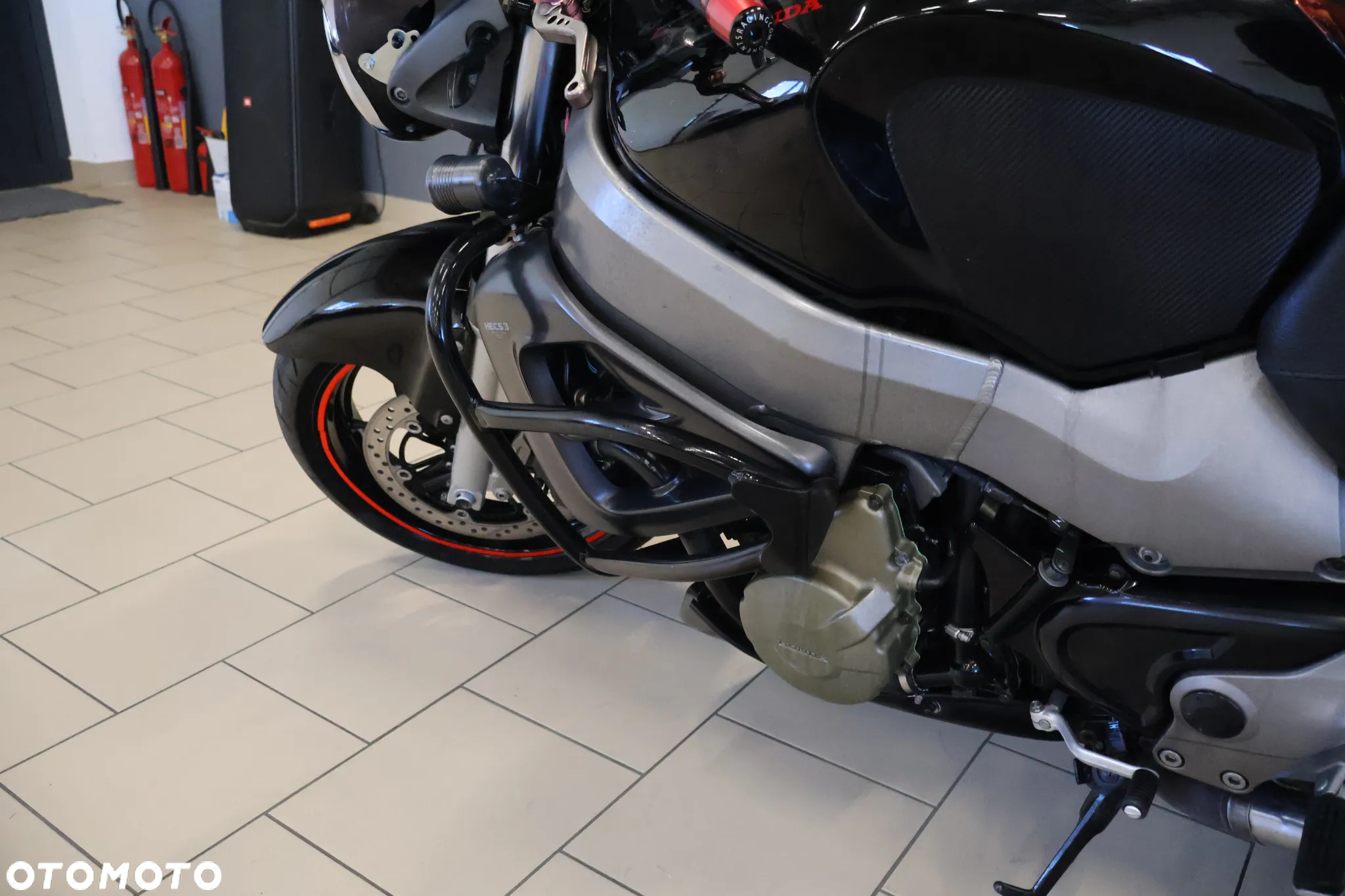 Honda CB - 9