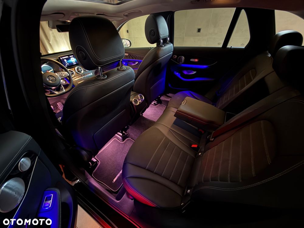 Mercedes-Benz GLC 200 4Matic 9G-TRONIC AMG Line Plus - 27