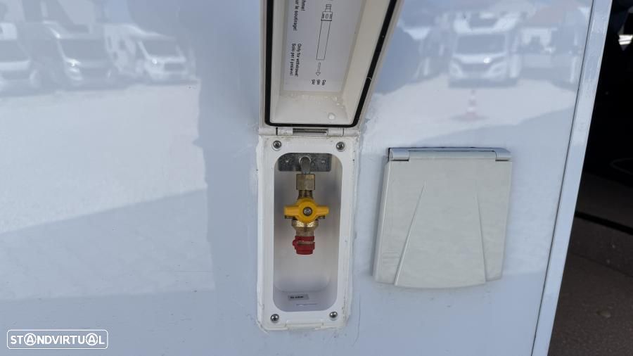 Dethleffs Globebus i1 GT black 160cv automatica - 9