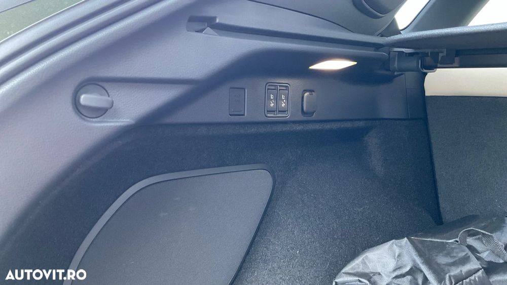 Lexus Seria RX 450h+ E-Four PHEV Luxury Mark Levinson - 36