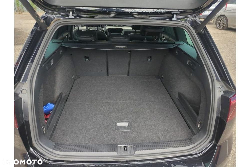 Volkswagen Passat Variant - 14