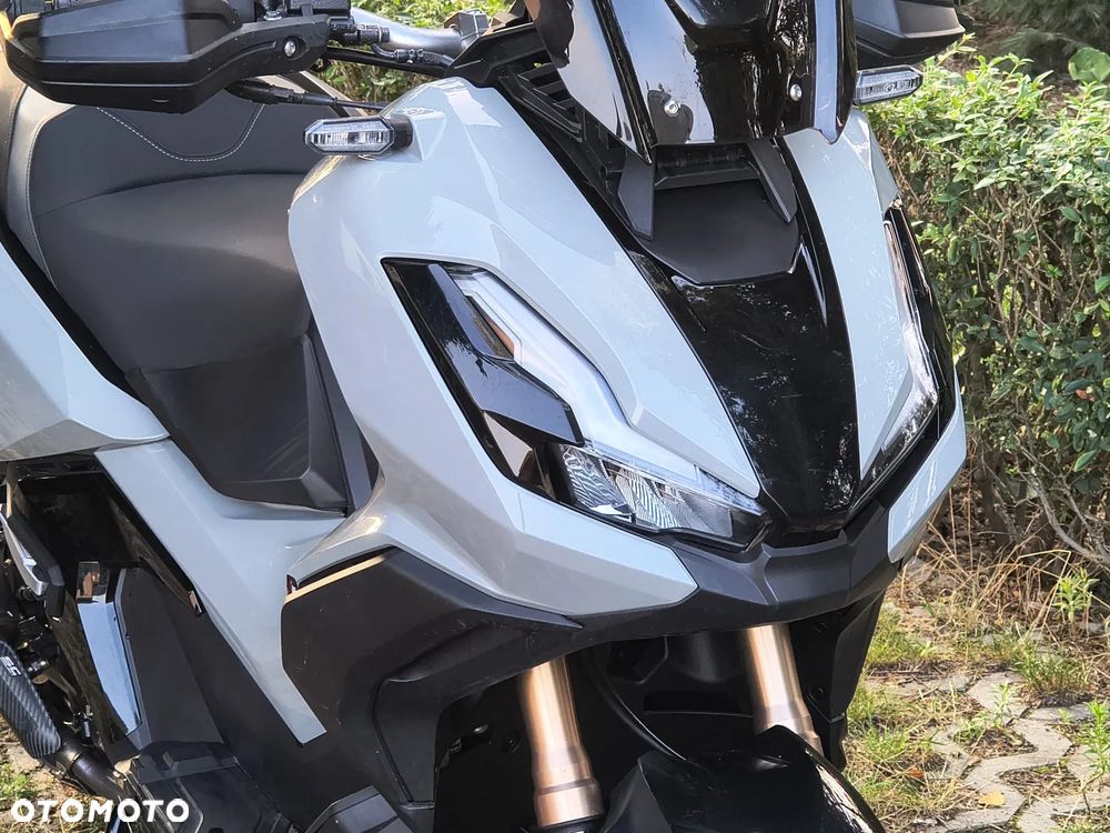 Honda ADV350 - 1