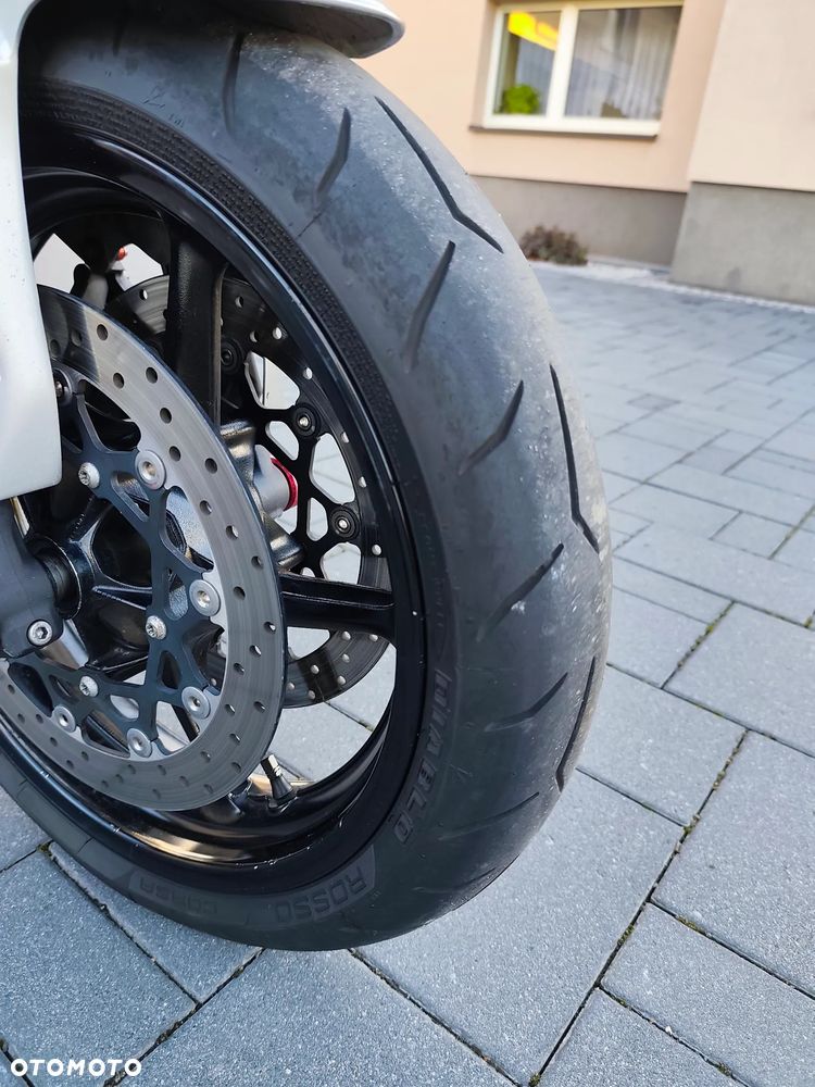 Yamaha FZ - 11