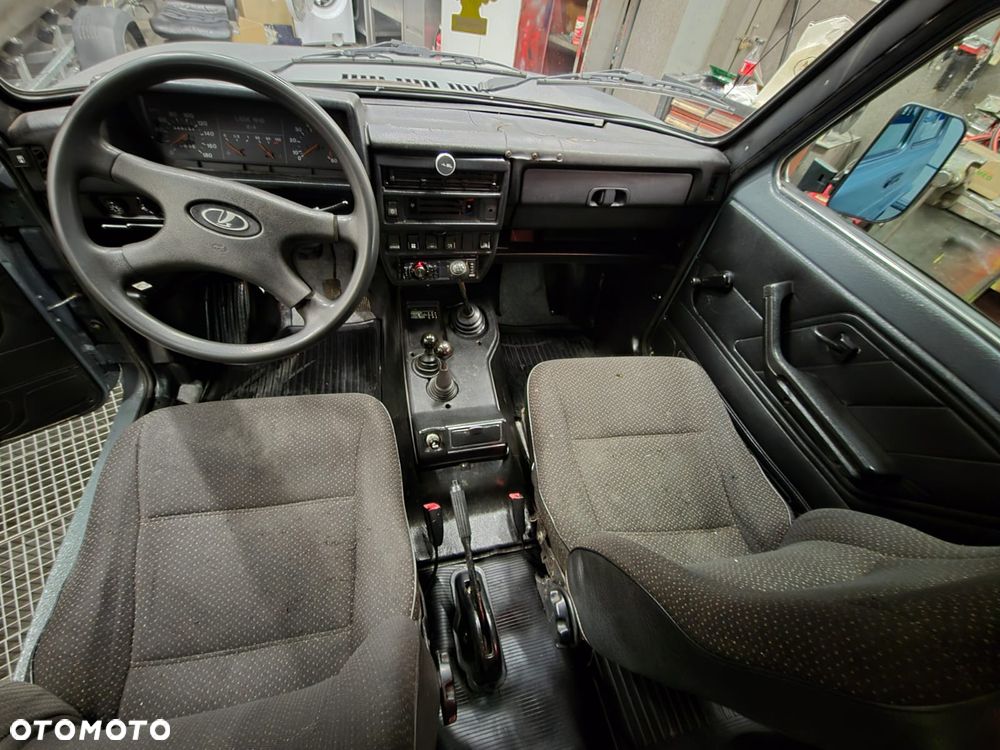 Lada Niva - 31