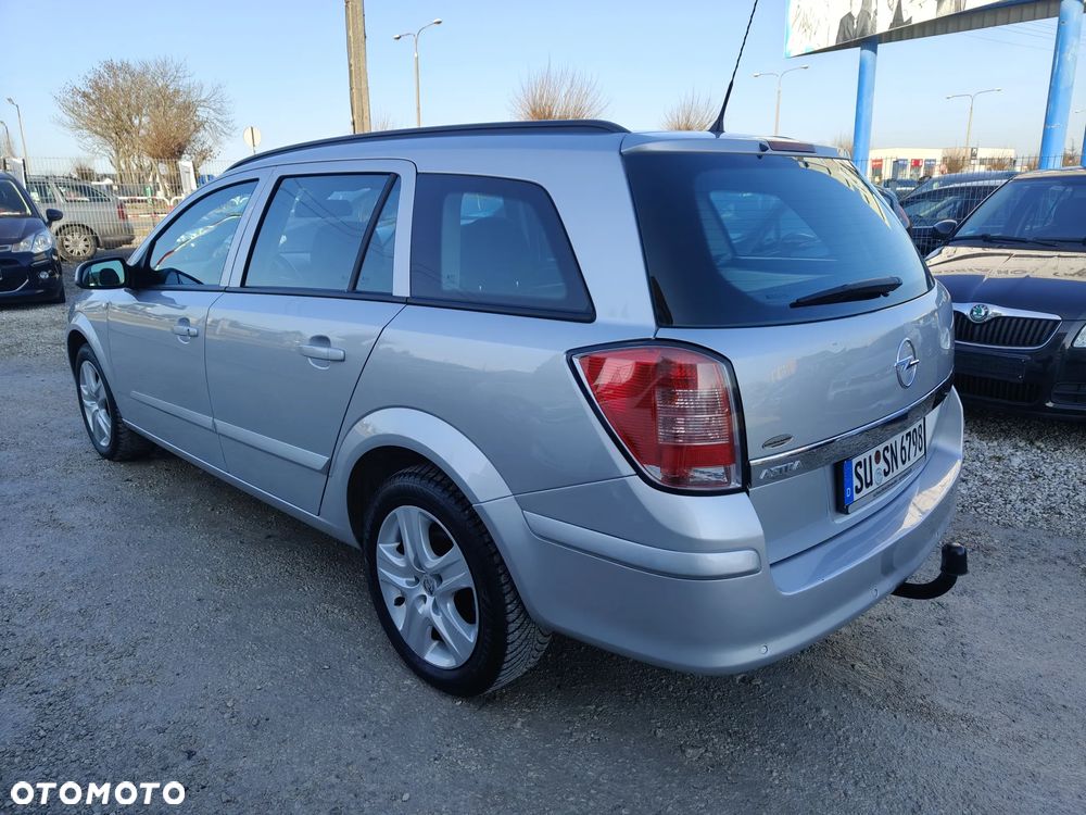 Opel Astra - 4