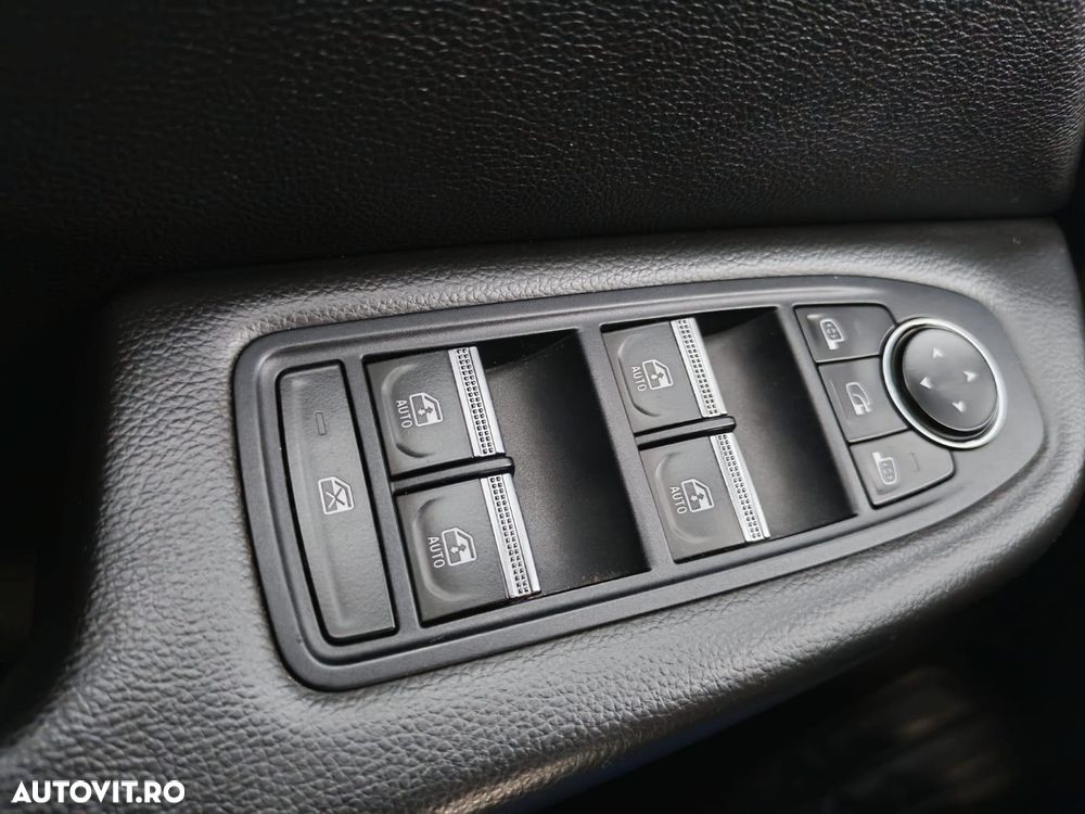 Renault Clio TCe 100 EDITION ONE - 27