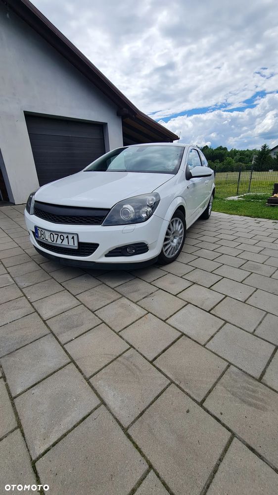 Opel Astra 2.0 Turbo Cosmo - 1