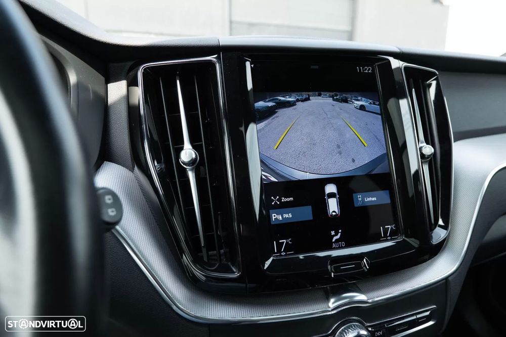 Volvo XC 60 2.0 B5 R-Design - 21