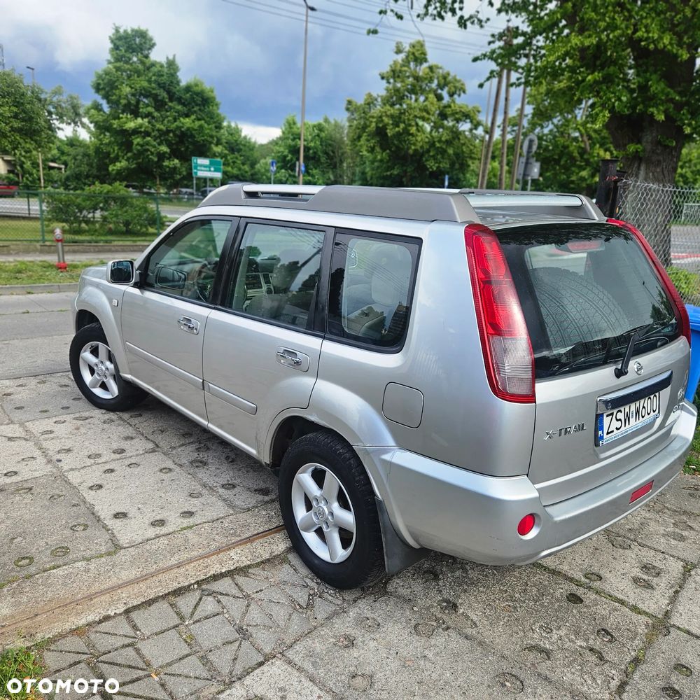 Nissan X-Trail 2.2 dCi Elegance - 13