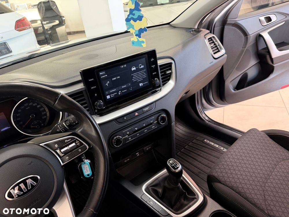 Kia XCeed 1.6 CRDi SCR L - 26