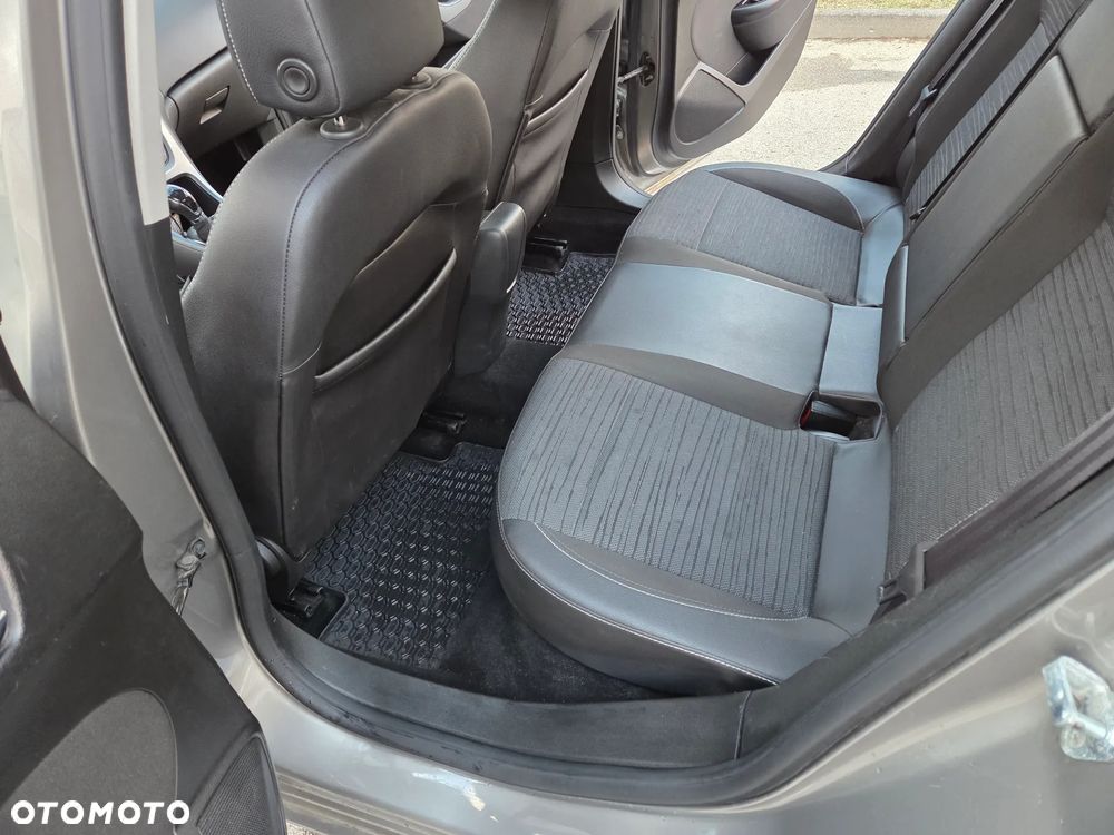 Opel Astra - 11