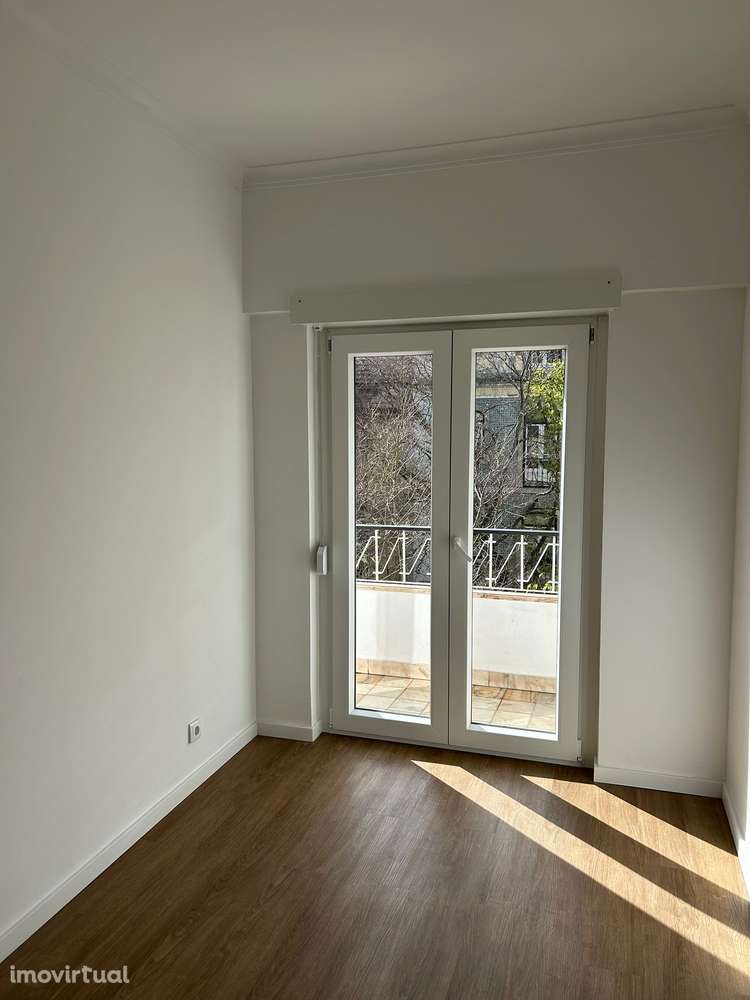 Apartamento T2 Alcantara Renovado - Grande imagem: 3/12