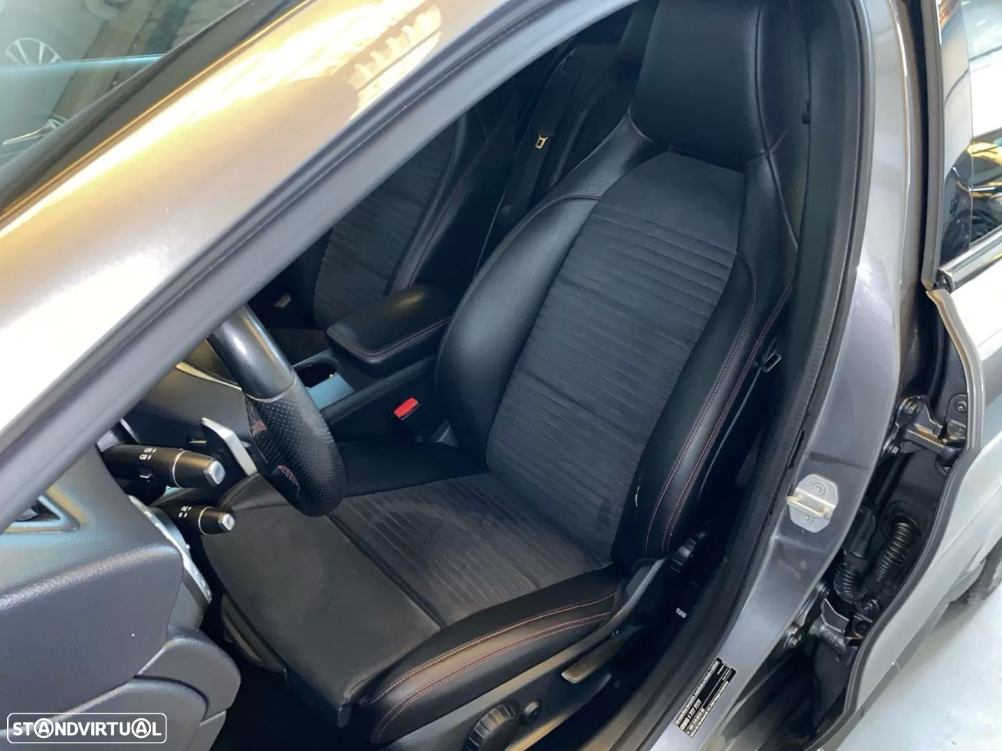 Mercedes-Benz GLA 220 d AMG Line - 16