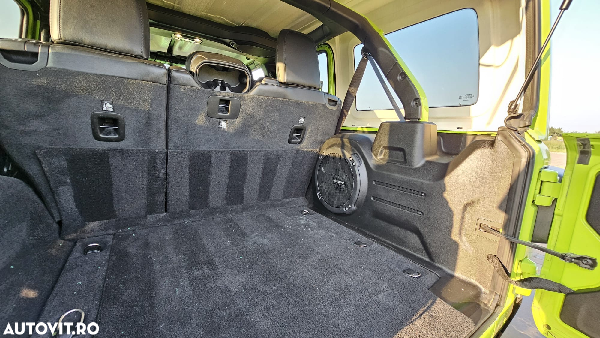 Jeep Wrangler Unlimited 2.0 Turbo AT8 Sahara - 20
