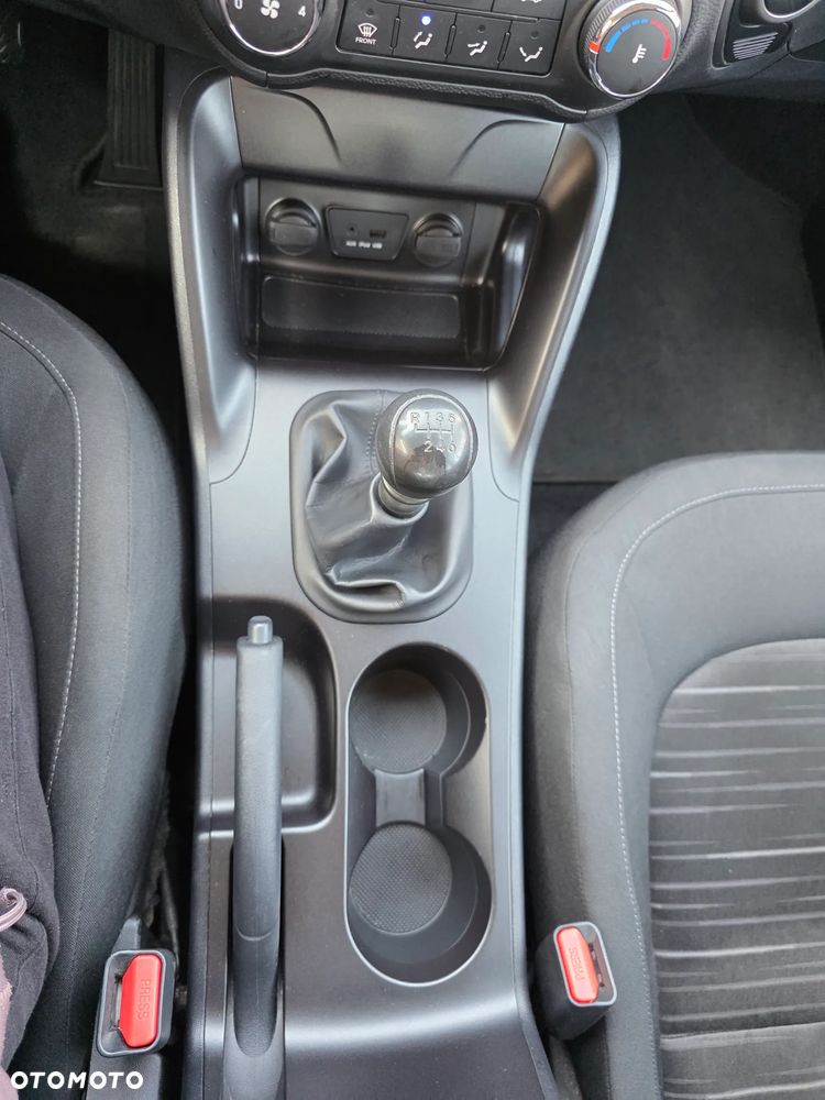 Hyundai ix35 1.6 2WD Style - 17