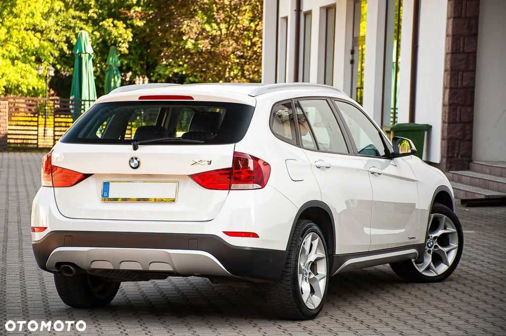 BMW X1 xDrive18d xLine - 3