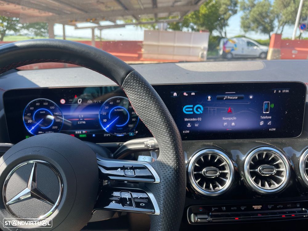 Mercedes-Benz EQA 250+ AMG Line - 14